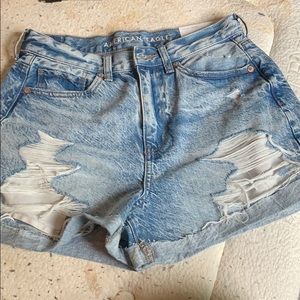 American Eagle mom shorts